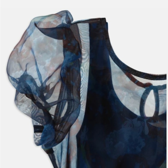 Fancy Snow White Disney Authentic Dress NWT - Picture 3 of 4